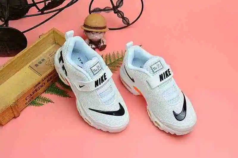 耐克 Nike Mercurial Air Max Plus Tn 滴塑童鞋 白桔黑 28-35 (4).webp