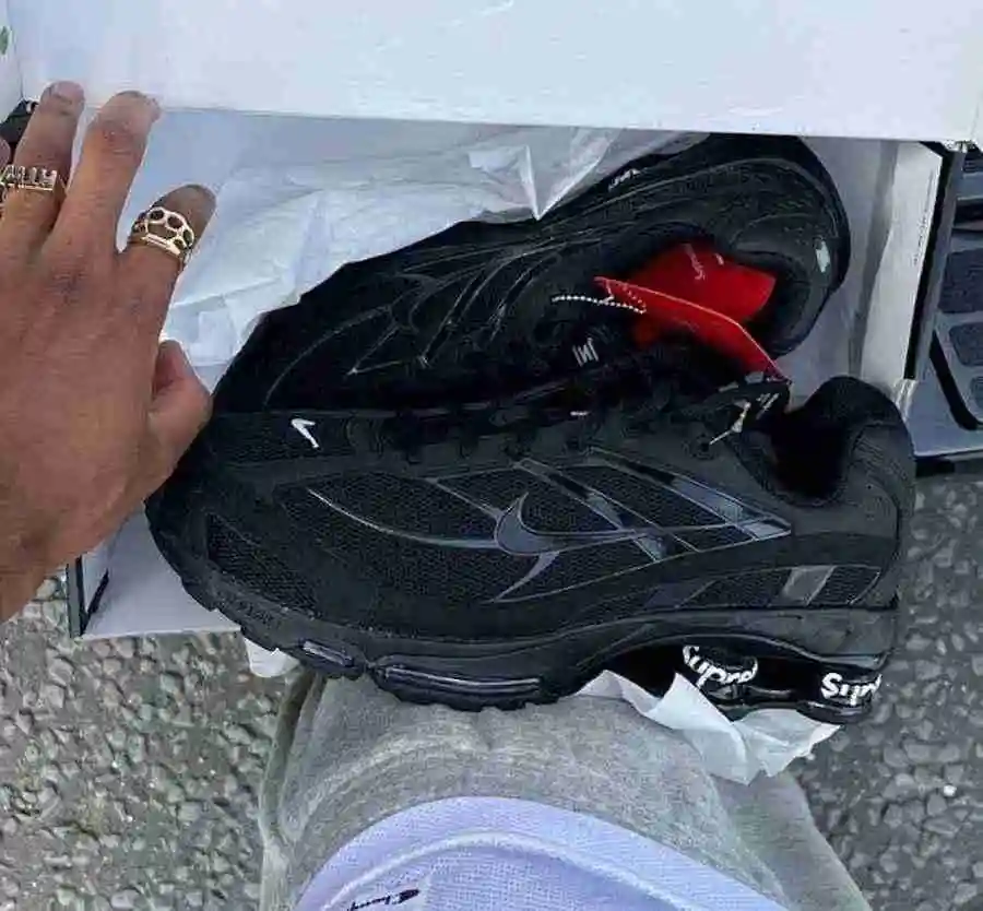 Supreme-Nike-Shox-Ride-2-Black-Release-Date-1 (1).webp