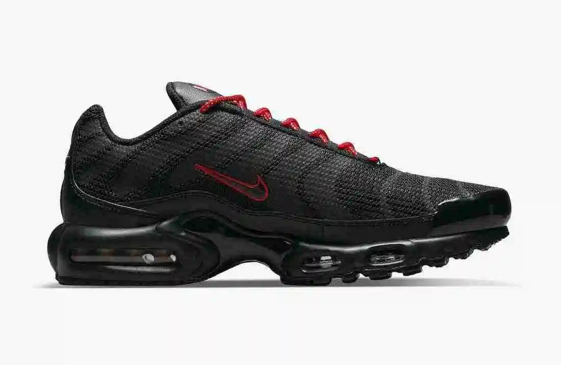 Nike Air Max Plus “Black Reflective”DN7997-001 40-46 (4).webp