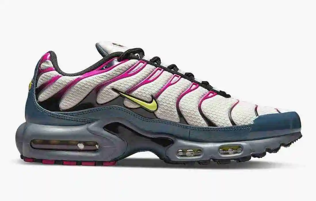 Nike-Air-Max-Plus-DH4776-002-Release-Date-2.webp