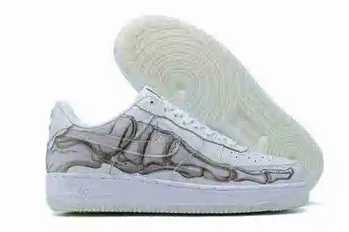 Nike Air Force 1 Low "Skeleton" BQ7541-100 36-46 con media talla