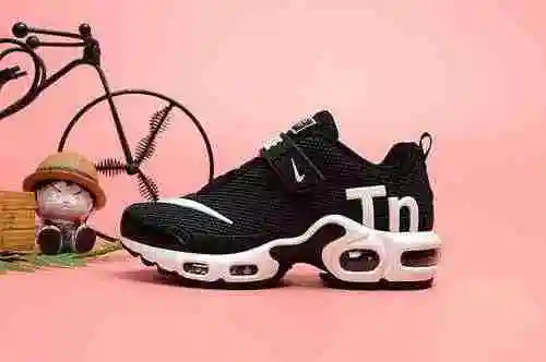 Zapatillas Nike Mercurial Air Max Plus Tn Dropped para niños en blanco y negro 28-35