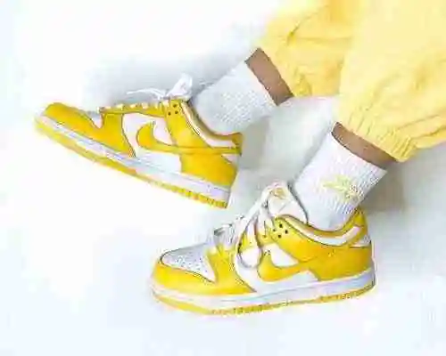 Nike Dunk Low" Laser orange" Blanco y amarillo CU1726-901 (36-47.5) con media talla
