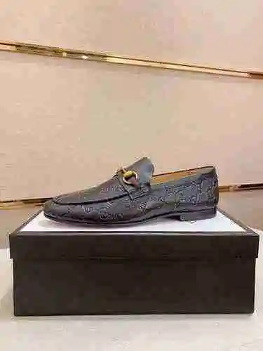 Zapato GUCCI para hombre Código: 0525C70 Talla: 38-44