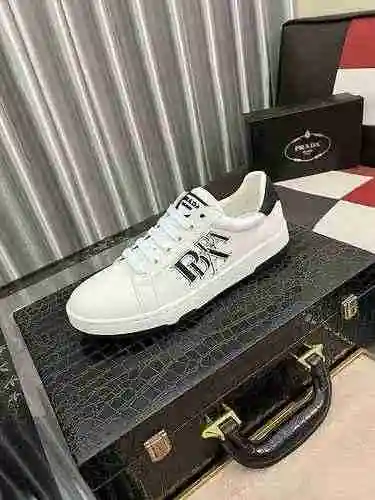 Zapato Prada Hombre Código: 0528B30 Talla: 38-44