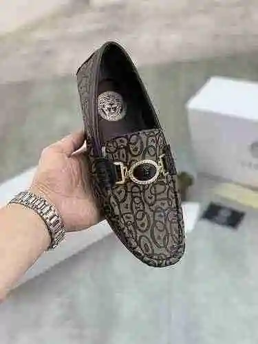 Zapato Versace Hombre Código: 0521B10 Talla: 38-44 (45 personalizados sin devolución ni cambio)