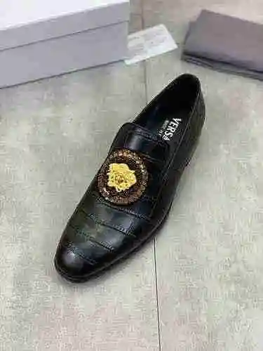 Zapato Versace Hombre Código: 0521C00 Talla: 38-44 (45 personalizados sin devolución ni cambio)