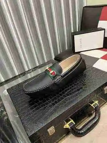 Código de zapato de hombre GUCCI: 0528B30 Talla: 38-44