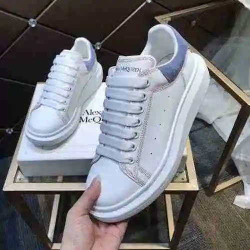 1092330 Nuevas zapatillas casuales versátiles de la pareja McQueen 35-44