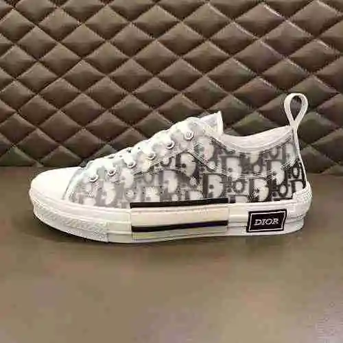 Código de estilo de pareja Dior: 0426B50 Talla: Mujer 36-39 Hombre 38-44