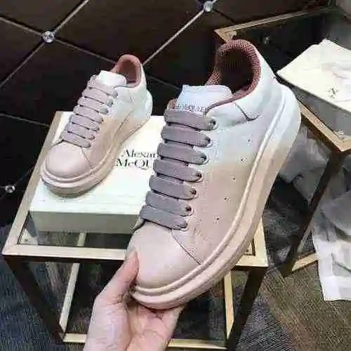 1092330 Nuevas zapatillas versátiles de la pareja McQueen 35-44