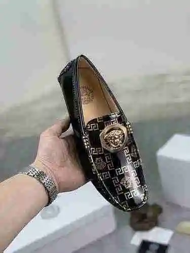 Zapato Versace Hombre Código: 0510B10 Talla: 38-45