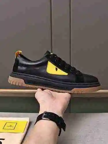 Código de zapato de hombre Fendi: 0513B40 Tamaño: 38-44 (45 se puede personalizar)