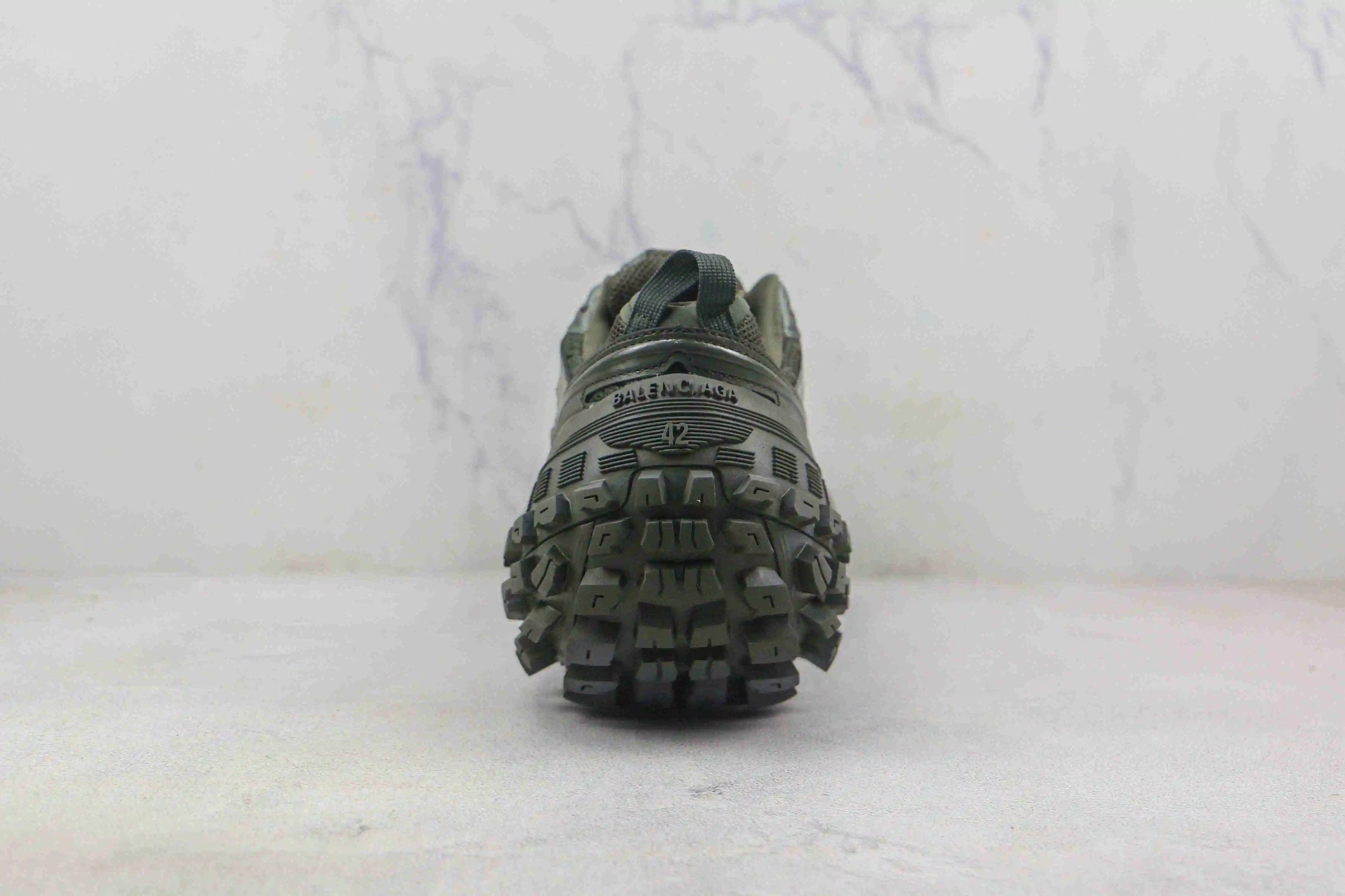 巴黎世家轮胎鞋绿 (2 - 9).webp