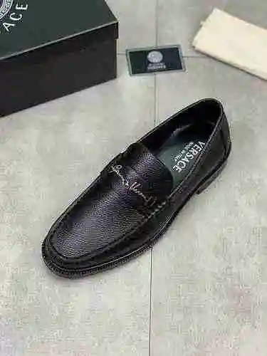 Zapato Versace Hombre Código: 0521C30 Talla: 38-44 (45 personalizados sin devolución ni cambio)