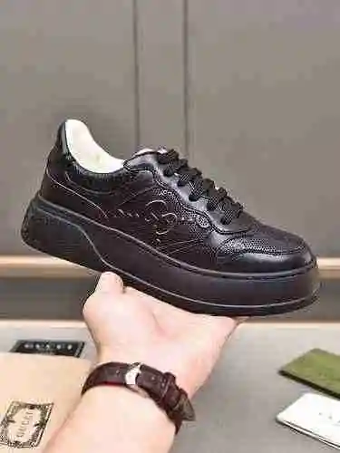 Código de pareja GUCCI: 0602C20 Talla: Mujer 35-41, Hombre 38-46 (Mujer 41, Hombre 45-46, Personaliz