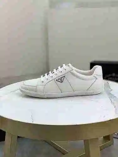 Código de calzado Prada para hombre: 0521C30 Talla: 38-44 (45 se puede personalizar)