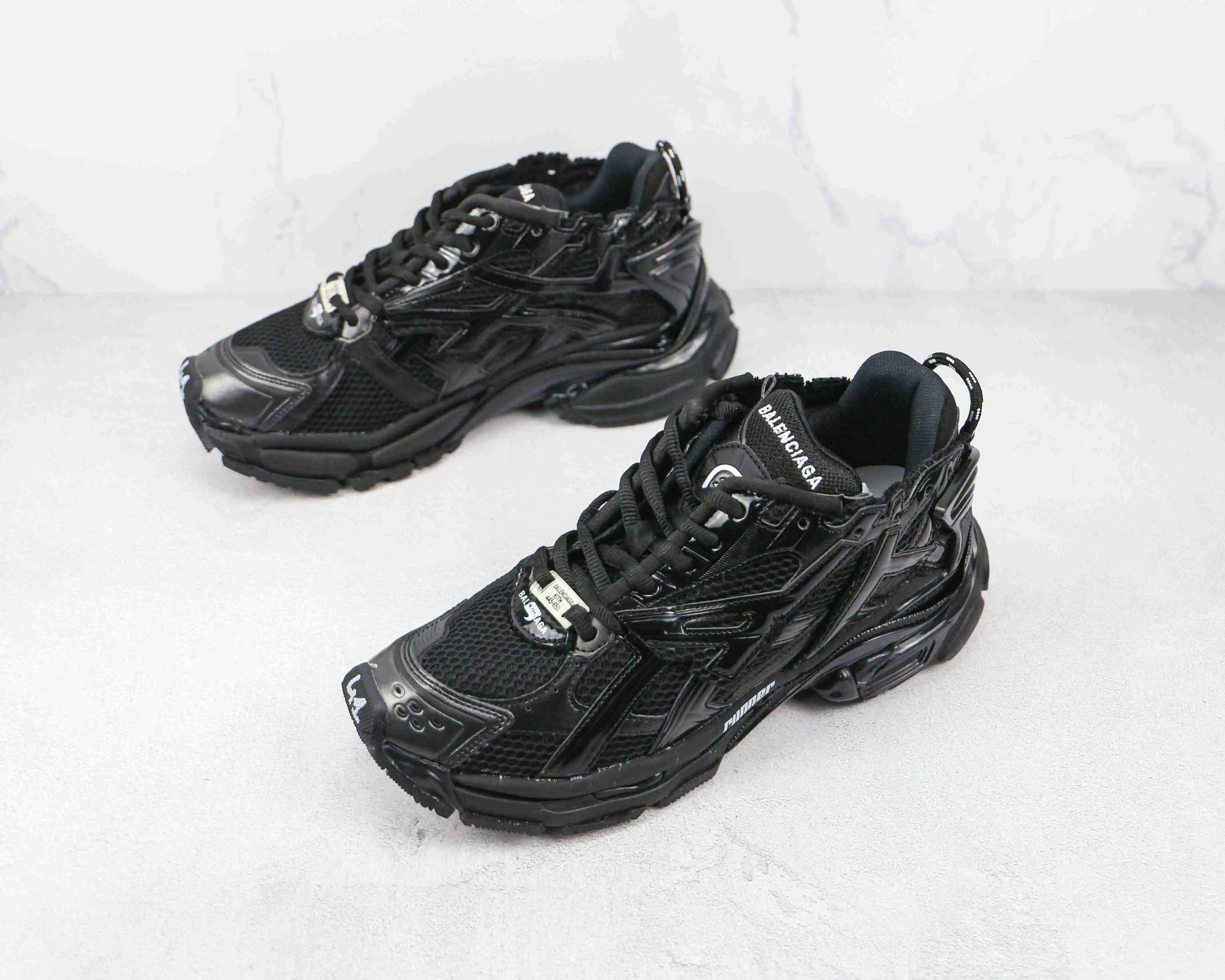 i8 巴黎世家 7.0 A4-7.webp