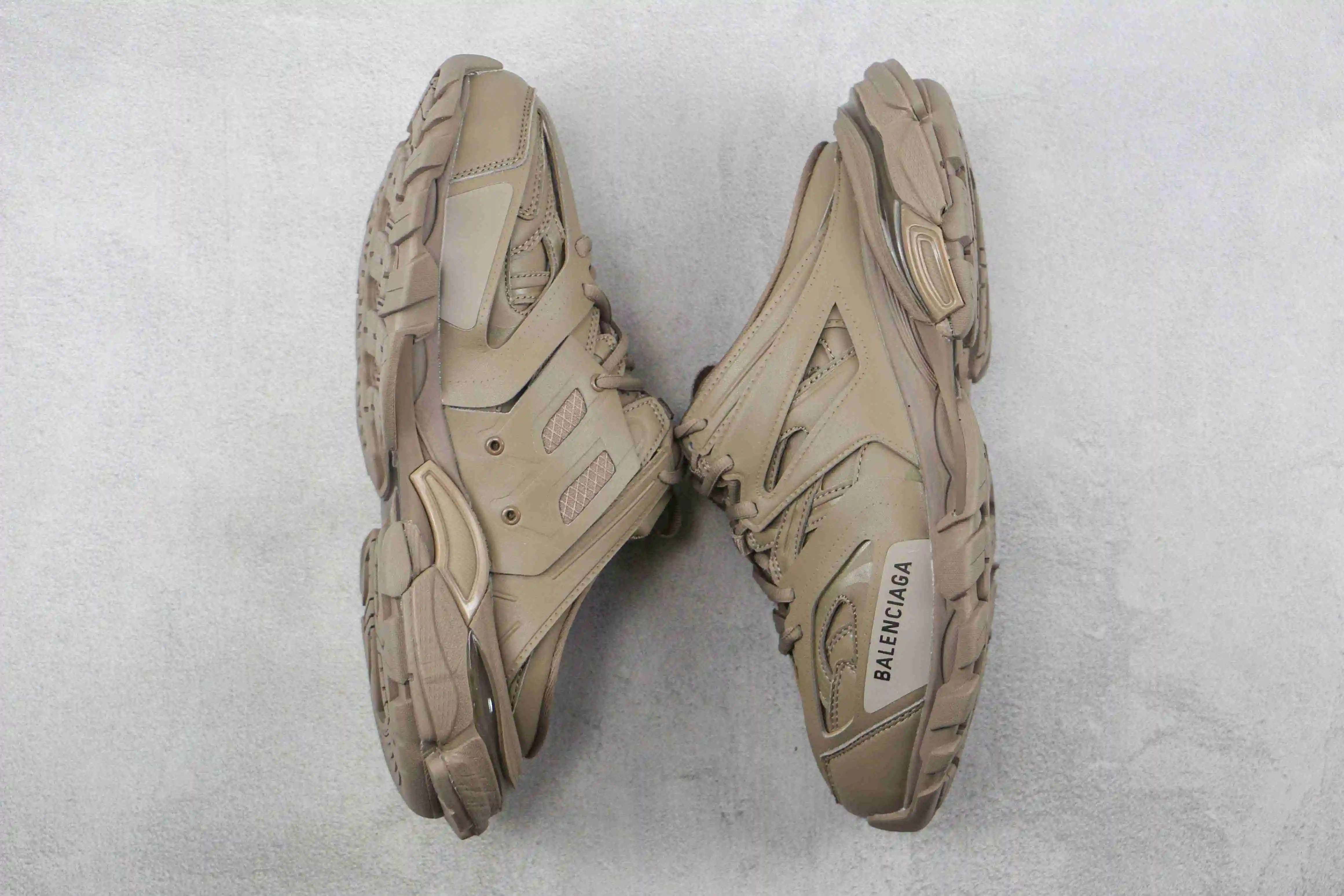 巴黎半拖 (9 - 9).webp