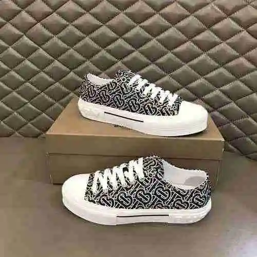 Zapato Burberry Hombre Código: 0216B40 Talla: 38-44 (45 personalizados sin devolución ni cambio)
