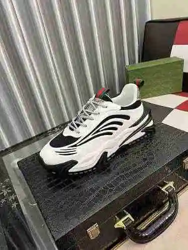 Código de zapato de hombre GUCCI: 0528B60 Talla: 38-44