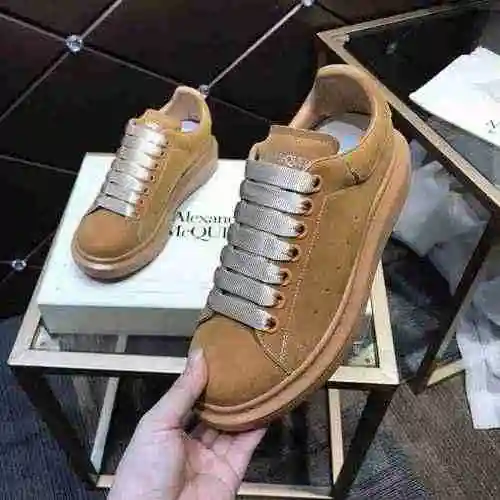 1092330 Nuevas zapatillas versátiles de la pareja McQueen 35-44