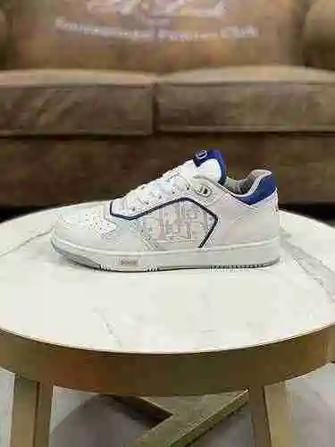 Código de pareja Dior: 0606D00 Talla: Mujer 35-40 Hombre 38-46 (Las tallas de hombre 38, 35, 46 son 