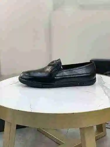Código de calzado Prada para hombre: 0521C30 Talla: 38-44 (45 se puede personalizar)