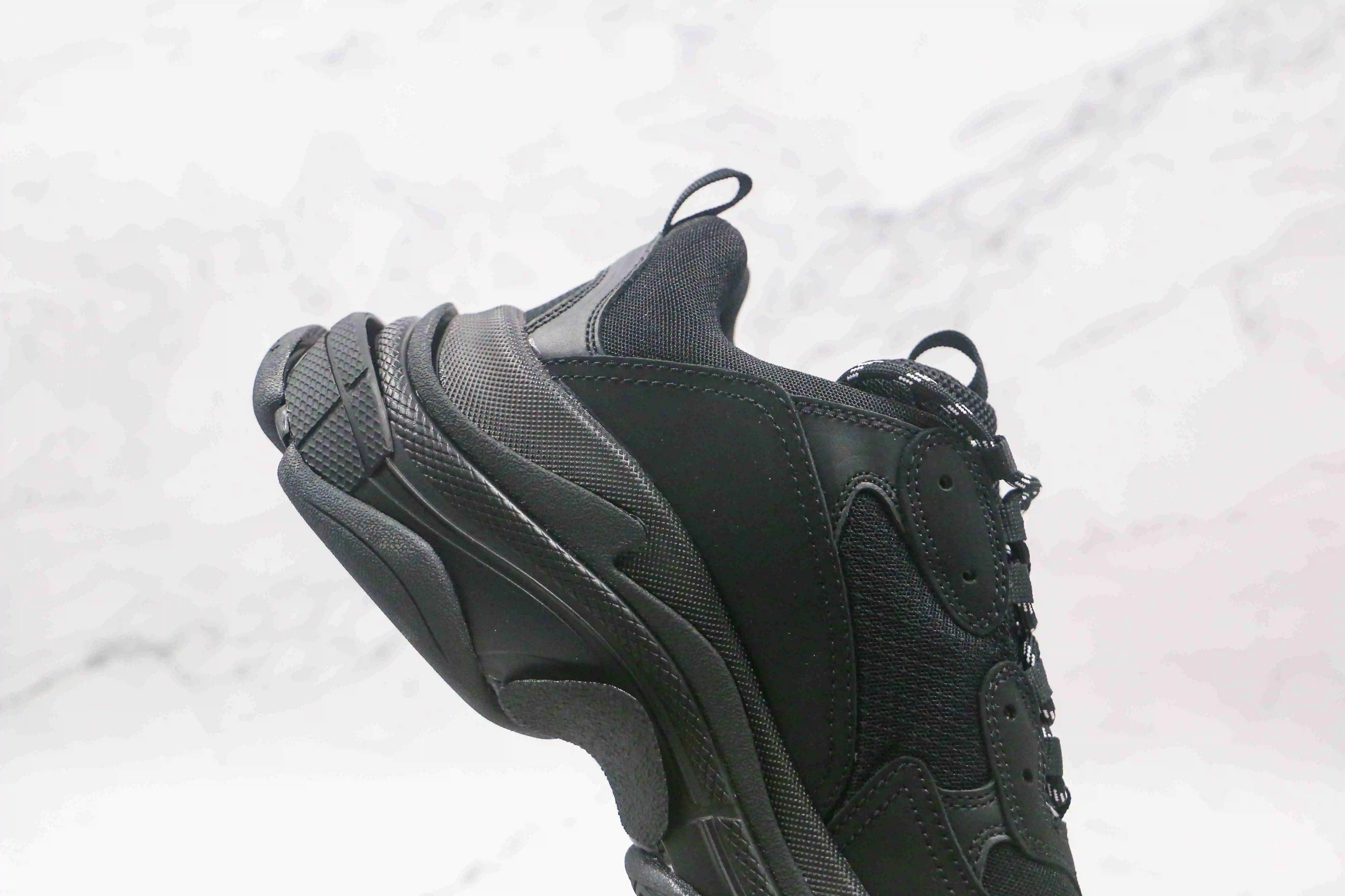 巴黎世家1代 全黑 白字母印花 Balenciaga 巴黎世家 1.0 初代 复古老爹鞋-6.webp