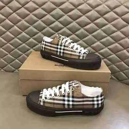 Zapato Burberry Hombre Código: 0216B40 Talla: 38-44 (45 personalizados sin devolución ni cambio)