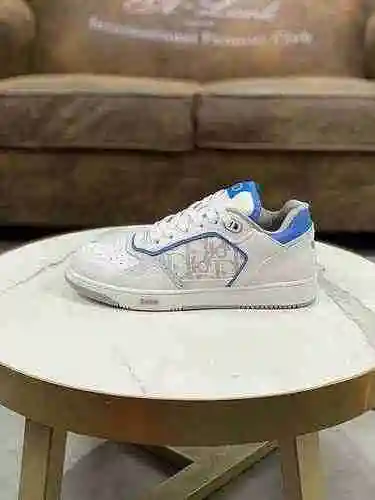 Código de pareja Dior: 0606D00 Talla: Mujer 35-40 Hombre 38-46 (Las tallas de hombre 38, 35, 46 son 