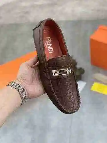 Zapato Fendi Hombre Código: 0521B10 Talla: 38-44 (45 personalizados sin devolución ni cambio)