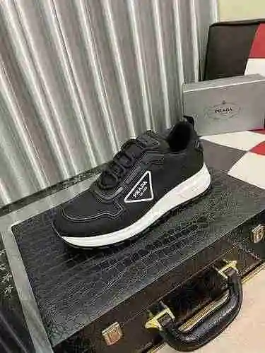 Zapato Prada Hombre Código: 0608B50 Talla: 38-44