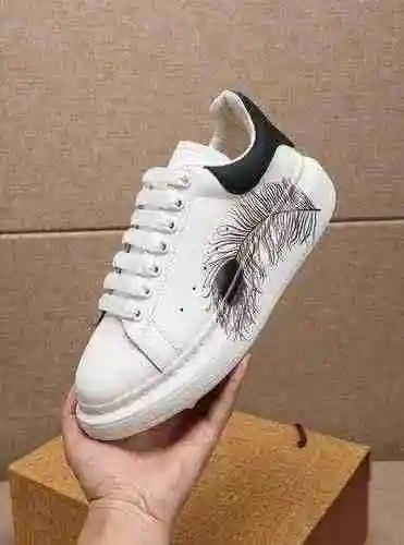 1139220 Los últimos zapatos blancos pequeños para hombre de alta gama de McQueen 38-44