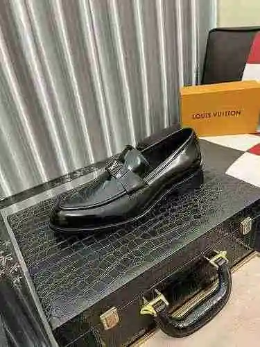 Zapato LV Hombre Código: 0528C20 Talla: 38-44