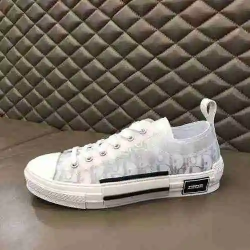 Código de estilo de pareja Dior: 0426B50 Talla: Mujer 36-39 Hombre 38-44