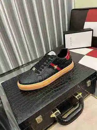 Código de zapato de hombre GUCCI: 0528B30 Talla: 38-44