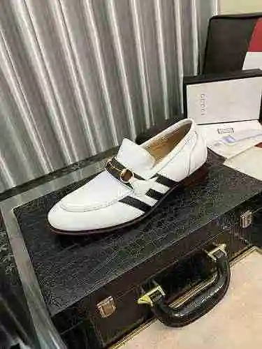 Zapato GUCCI para hombre Código: 0616C00 Talla: 38-44