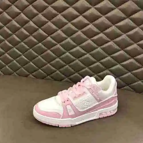 Estilo Pareja LV (Caja de gama alta ➕ 20.) Código: 0530C30 Tamaño: Mujer 35-39 Hombre 38-44 (persona