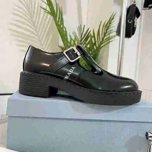 Zapato Prada Mujer Código: 0227C20 Talla: 35-40 (41 Personalizado sin devolución ni cambio)