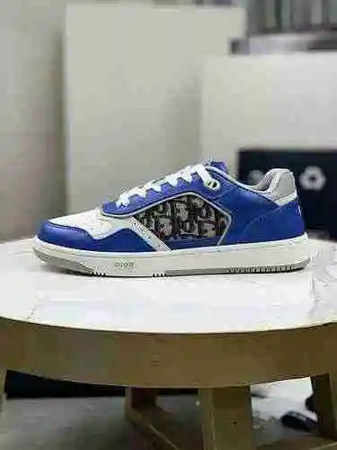 Código de pareja Dior: 0606D00 Talla: Mujer 35-40 Hombre 38-46 (Las tallas de hombre 38, 35, 46 son 
