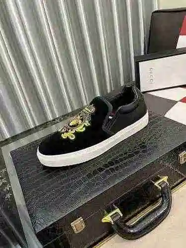 Código de zapato de hombre GUCCI: 0528B10 Talla: 38-44