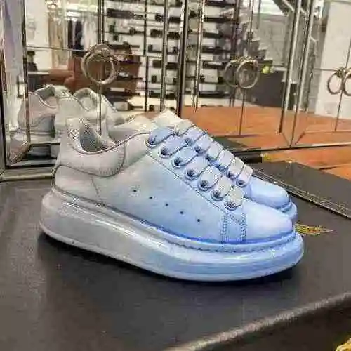 1171450 Los últimos zapatos blancos informales de McQueen para parejas 35-44