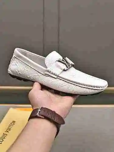 Zapato LV Hombre Código: 0704B20 Talla: 38-44 (45, 46 47 Personalizado sin devolución ni cambio)