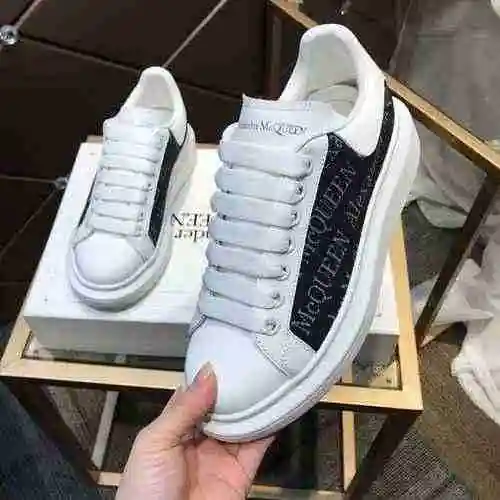 1092310 Nuevos zapatos casuales versátiles para pareja McQueen 35-44