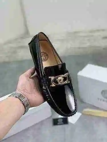 Zapato Versace Hombre Código: 0510B10 Talla: 38-45