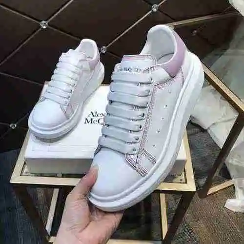 1092330 Nuevas zapatillas casuales versátiles de la pareja McQueen 35-44