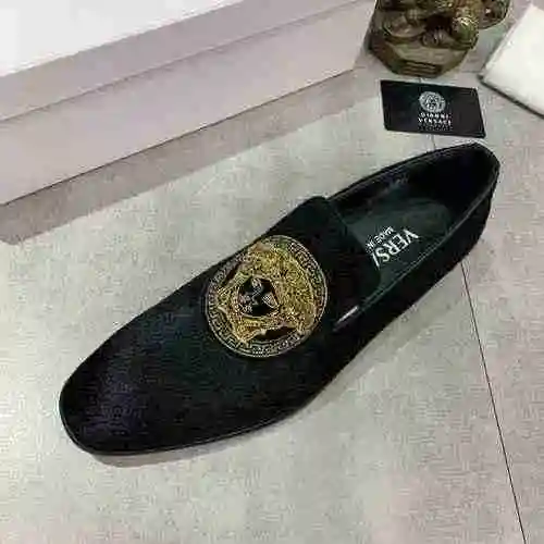 Zapato Versace Hombre Código: 0521C20 Talla: 38-44 (45 personalizados sin devolución ni cambio)