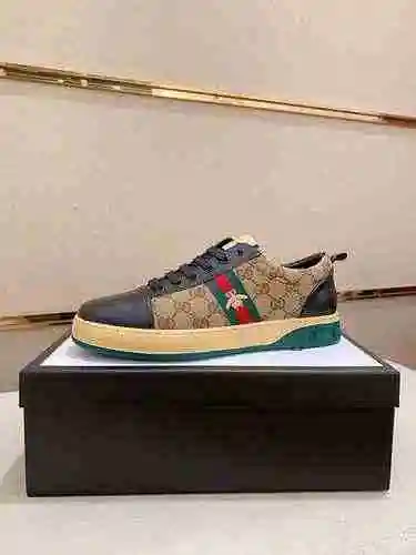 Código de zapato de hombre GUCCI: 0525B30 Talla: 38-44