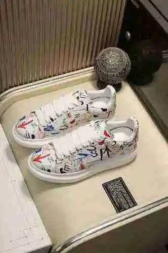 1271210 La última pareja de zapatillas de moda de McQueen 35-44